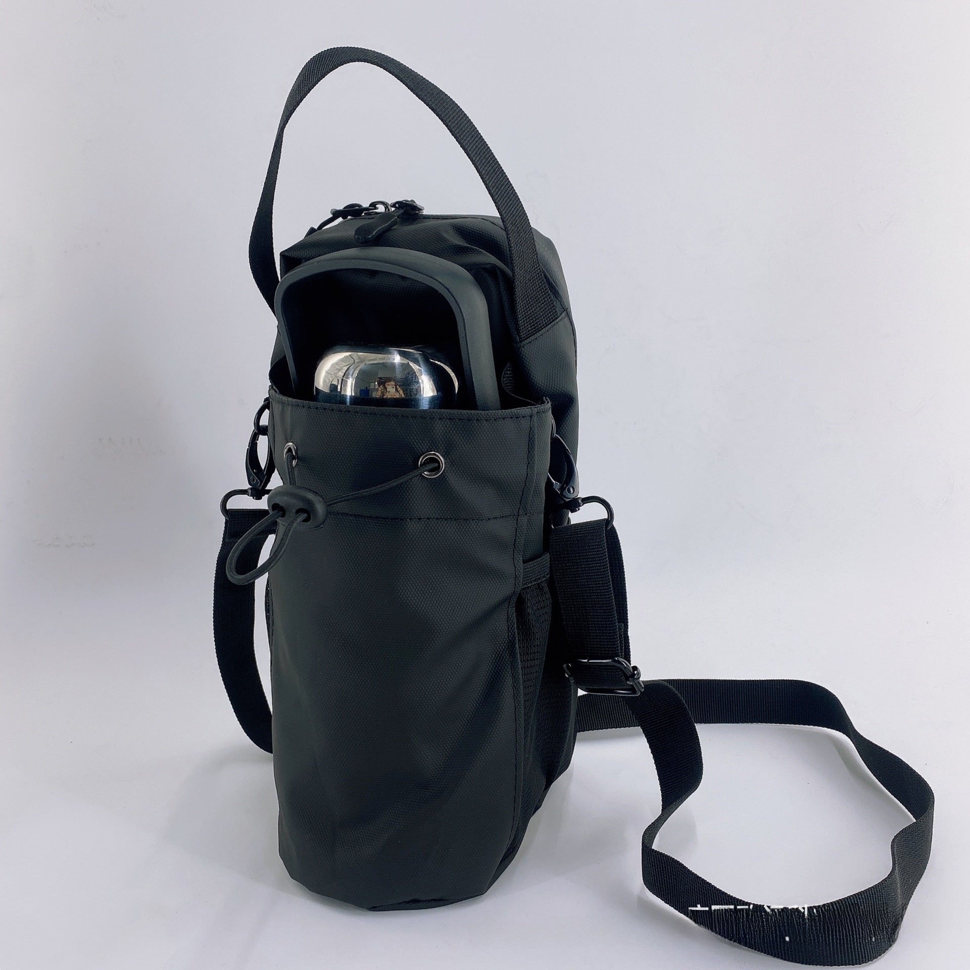 Accessories and fittings, blue and white porcelain, ceramics